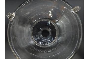大正〜昭和初期　蓋付き　ノスタルジックな雰囲気を演出するハエ取り瓶2個セット(蠅、蝿、ハエトリ器、ガラス、硝子、フタ付き)(R-077750)