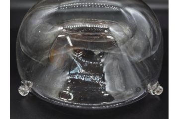 大正〜昭和初期　蓋付き　ノスタルジックな雰囲気を演出するハエ取り瓶2個セット(蠅、蝿、ハエトリ器、ガラス、硝子、フタ付き)(R-077752)