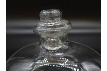 大正〜昭和初期　蓋付き　ノスタルジックな雰囲気を演出するハエ取り瓶2個セット(蠅、蝿、ハエトリ器、ガラス、硝子、フタ付き)(R-077752)