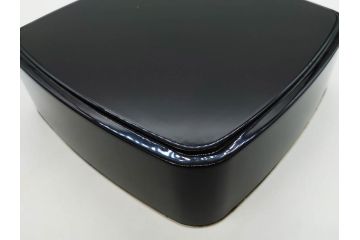 玉峰作　「梅花」　上品な梅の蒔絵が美しい御重箱&重台(木製、三段重箱、漆器、お重、共箱付き)(R-077753)