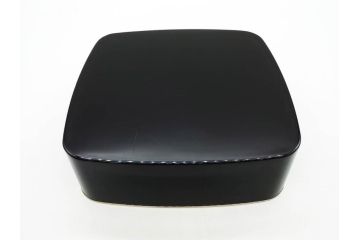 玉峰作　「梅花」　上品な梅の蒔絵が美しい御重箱&重台(木製、三段重箱、漆器、お重、共箱付き)(R-077753)