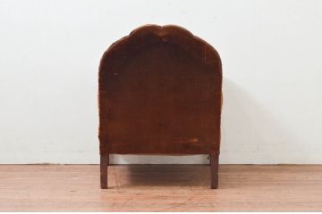 ジャンク品　フランスアンティーク　本革　シェルモチーフの背もたれが可愛らしいフレンチレザーソファ(シェルソファ、クラブソファ、ラウンジソファ、一人掛けソファ、1P、アームソファ)(R-077754)