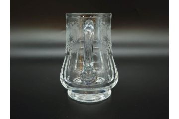 1981年　フランス　Baccarat　バカラ　キリンビアマグコレクション　コレクターズグラス　クリスタルガラス　鳳凰と草花のデザインが優美なビアマグ(KIRIN COLLECTORS GLASS、ジョッキ、グラス、フルレッドクリスタルガラス)(R-077762)
