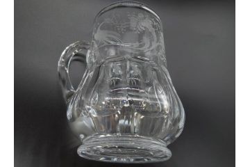 1981年　フランス　Baccarat　バカラ　キリンビアマグコレクション　コレクターズグラス　クリスタルガラス　鳳凰と草花のデザインが優美なビアマグ(KIRIN COLLECTORS GLASS、ジョッキ、グラス、フルレッドクリスタルガラス)(R-077762)