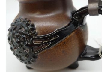 ドイツ　MERKELBACH(メルケルバッハ)　　限定3000　503/3000　524/3000　丸いフォルムとユニークなモチーフが可愛らしいビアマグ2点セット(蓋付き、ビールジョッキ、陶器、1757年、1902年、外箱付)(R-077767)