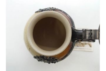 ドイツ　MERKELBACH(メルケルバッハ)　　限定3000　503/3000　524/3000　丸いフォルムとユニークなモチーフが可愛らしいビアマグ2点セット(蓋付き、ビールジョッキ、陶器、1757年、1902年、外箱付)(R-077767)