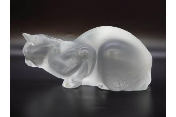 1932年　フランス　LALIQUE(ラリック)　猫　可愛らしいフォルムの猫のオブジェ(ルネ・ラリック、伏せる猫、キャット、ディスプレイ、置物、クリスタルガラス、箱付き)(R-077774)