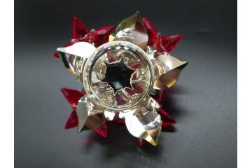 オーストリア　SWAROVSKI(スワロフスキー)　ポインセチア　高さ8cm/4.5cm　キラキラと輝く華やかなクリスタルオブジェ2点セット(クリスマスデコレーション、クリスタルガラス、置物、ディスプレイ、箱付き)(R-077775)