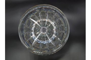 アイルランド　WATERFORD(ウォーターフォード)　カットが美しい気品漂う花瓶(フラワーベース、花入れ、花器、クリスタル)(R-077777)