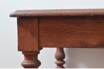 フランスアンティーク　オーク材　古いテーラーで使われていた挽物脚のフレンチ展示台(作業台、飾り棚、花台、飾り台)(R-077780)
