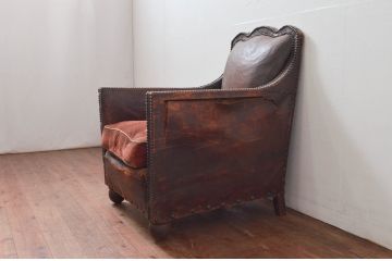 ジャンク品　フランスアンティーク　本革　朽ちた姿が芸術的なフレンチレザーソファ(クラブソファ、ラウンジソファ、一人掛けソファ、1P、アームソファ)(R-077781)