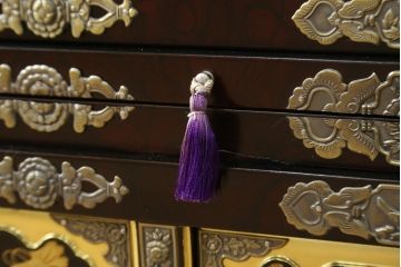 中古　未使用展示品　超美品!!　150代　三方開　総金　金仏壇　優しい雰囲気の色合いと細部まで造り込まれた意匠が魅力の仏壇(定価約265万円)(R-077787)