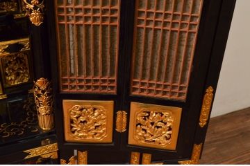 中古　未使用展示品　70代　金仏壇　落ち着きのある色合いが魅力の仏壇(定価約110万円)(R-077789)