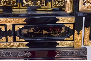 中古　未使用展示品　70代　金仏壇　落ち着きのある色合いが魅力の仏壇(定価約110万円)(R-077789)