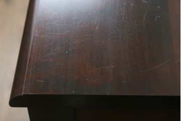 中古　北海道民芸家具　直線的なフォルムとシックな色合いが美しいサイドチェスト(引き出し、洋服タンス)(R-077791)