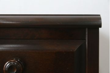 中古　北海道民芸家具　直線的なフォルムとシックな色合いが美しいサイドチェスト(引き出し、洋服タンス)(R-077791)