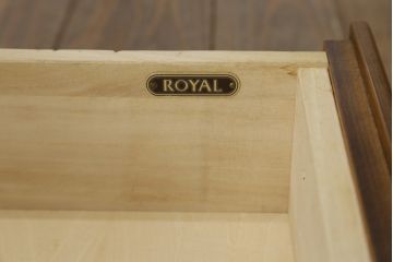 中古　美品　maruni(マルニ木工)　地中海ロイヤル(ROYAL)　クラシカルな雰囲気が魅力的なテレビ台(サイドボード、サイドキャビネット、リビングボード、ローボード、収納棚、戸棚)(定価約32万円)(R-077793)