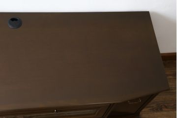 中古　美品　maruni(マルニ木工)　地中海ロイヤル(ROYAL)　クラシカルな雰囲気が魅力的なテレビ台(サイドボード、サイドキャビネット、リビングボード、ローボード、収納棚、戸棚)(定価約32万円)(R-077793)