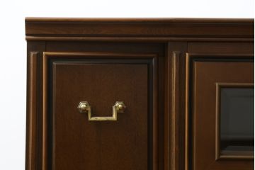中古　美品　maruni(マルニ木工)　地中海ロイヤル(ROYAL)　クラシカルな雰囲気が魅力的なテレビ台(サイドボード、サイドキャビネット、リビングボード、ローボード、収納棚、戸棚)(定価約32万円)(R-077793)