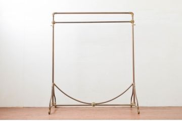 フランスビンテージ　シンプルで落ち着いたデザインが魅力的な真鍮(しんちゅう)製のハンガーラック(ポールハンガー、洋服掛け、コート掛け、店舗什器、ヴィンテージ)(R-077800)