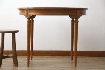 中古　美品　DREXEL HERITAGE(ドレクセルヘリテイジ)　Et Cetera(エトセトラ)　スラリと伸びた脚が目を惹く小振りなサイズのラウンドテーブル(ダイニングテーブル、丸テーブル、コーヒーテーブル、カフェテーブル)(R-077801)