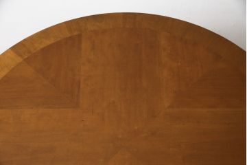 中古　美品　DREXEL HERITAGE(ドレクセルヘリテイジ)　Et Cetera(エトセトラ)　スラリと伸びた脚が目を惹く小振りなサイズのラウンドテーブル(ダイニングテーブル、丸テーブル、コーヒーテーブル、カフェテーブル)(R-077801)
