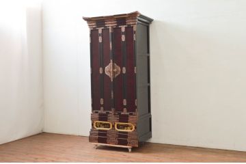 中古　新古品　展示品　100代　長岡型　モダンな雰囲気を醸し出す金仏壇(長岡仏壇)(定価約136万円)(R-077813)