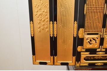 中古　新古品　展示品　100代　長岡型　モダンな雰囲気を醸し出す金仏壇(長岡仏壇)(定価約136万円)(R-077813)