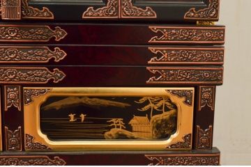中古　新古品　展示品　100代　長岡型　モダンな雰囲気を醸し出す金仏壇(長岡仏壇)(定価約136万円)(R-077813)