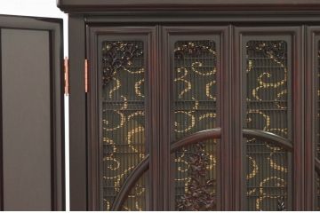 中古　新古品　未使用展示品　紫檀(シタン)材　落ち着きのある色合いが魅力の仏壇(定価約81万5千円)(R-077815)