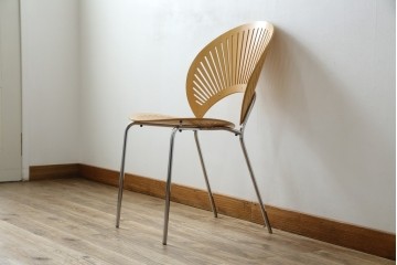 中古　美品　FREDERICIA(フレデリシア)　Nanna Ditzel(ナナ・ディッツェル)デザイン　デザイン性と機能性を兼ね備えたトリニダードチェア　定価約11万3千円相当　(R-077829)