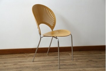 中古　美品　FREDERICIA(フレデリシア)　Nanna Ditzel(ナナ・ディッツェル)デザイン　デザイン性と機能性を兼ね備えたトリニダードチェア(ダイニングチェア)　定価約11万円相当　(R-077830)