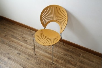 中古　美品　FREDERICIA(フレデリシア)　Nanna Ditzel(ナナ・ディッツェル)デザイン　デザイン性と機能性を兼ね備えたトリニダードチェア(ダイニングチェア)　定価約11万円相当　(R-077830)