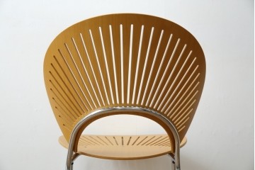 中古　美品　FREDERICIA(フレデリシア)　Nanna Ditzel(ナナ・ディッツェル)デザイン　デザイン性と機能性を兼ね備えたトリニダードチェア(ダイニングチェア)　定価約11万円相当　(R-077830)