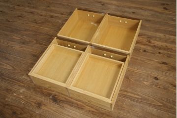 中古　美品　ナラ材　和モダンな空間づくりにおすすめの二段重ね水屋箪笥(重ね箪笥、食器棚、収納棚、重ね戸棚、キャビネット、上下バラ売り可能)(R-077831)