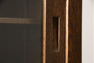中古　美品　ナラ材　和モダンな空間づくりにおすすめの二段重ね水屋箪笥(重ね箪笥、食器棚、収納棚、重ね戸棚、キャビネット、上下バラ売り可能)(R-077831)