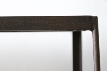 中古　ラフジュ工房オリジナル　杉材　台形アイアンラック(オープンラック、シェルフ、店舗什器、飾り棚、陳列棚)(R-077836)