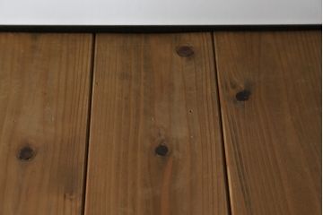中古　ラフジュ工房オリジナル　杉材　台形アイアンラック(オープンラック、シェルフ、店舗什器、飾り棚、陳列棚)(R-077836)