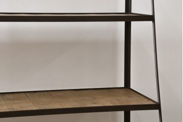 中古　ラフジュ工房オリジナル　杉材　台形アイアンラック(オープンラック、シェルフ、店舗什器、飾り棚、陳列棚)(R-077836)