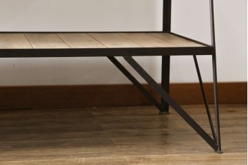 中古　ラフジュ工房オリジナル　杉材　台形アイアンラック(オープンラック、シェルフ、店舗什器、飾り棚、陳列棚)(R-077836)