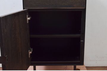 中古　美品　特注品　アンティーク調　収納付きのシンプルなショーケース(ガラスケース、Gケース、コレクションケース、ディスプレイケース、展示台、展示ケース、ジュエリーケース、飾り台、陳列台、サイドキャビネット、店舗什器)(R-077845)