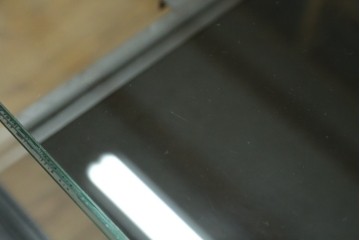 中古　美品　特注品　アンティーク調　収納付きのシンプルなショーケース　(R-077845)