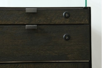 中古　美品　特注品　アンティーク調　収納付きのシンプルなショーケース　(R-077845)