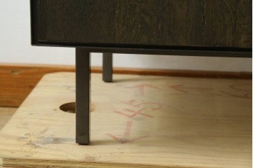 中古　美品　特注品　アンティーク調　収納付きのシンプルなショーケース　(R-077845)