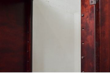 中古　美品　九州　日向民芸家具　美しい木肌と落ち着いた色合いが上品な印象与える縦型三面ガラスキャビネット(ショーケース、ガラスケース、Gケース、陳列棚、飾り棚、コレクションケース、店舗什器)(R-077856)