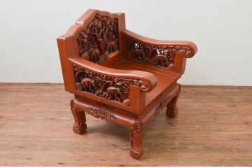 中古　アジア民芸家具　チーク材　草木と像の立派な彫刻をあしらった品格漂うアームチェア(板座チェア、一人掛けソファ、椅子、イス)(R-077861)