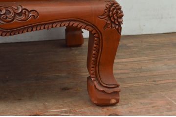 中古　アジア民芸家具　チーク材　草木と像の立派な彫刻をあしらった品格漂うアームチェア(板座チェア、一人掛けソファ、椅子、イス)(R-077864)