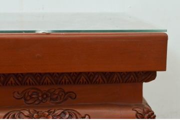 中古　アジア民芸家具　チーク材　草木と像の立派な彫刻をあしらった品格漂うサイドテーブル(ローテーブル、センターテーブル、花台、飾り台)(R-077865)