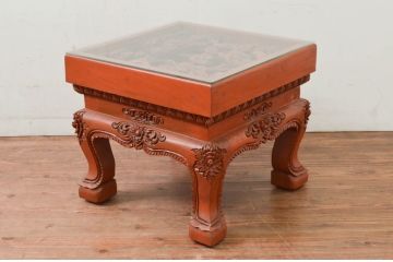 中古　アジア民芸家具　チーク材　草木と像の立派な彫刻をあしらった品格漂うサイドテーブル(ローテーブル、センターテーブル、花台、飾り台)(R-077866)