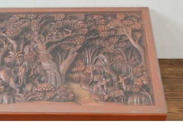 中古　アジア民芸家具　チーク材　草木と像の立派な彫刻をあしらった品格漂うローテーブル(座卓、センターテーブル、リビングテーブル)(R-077867)